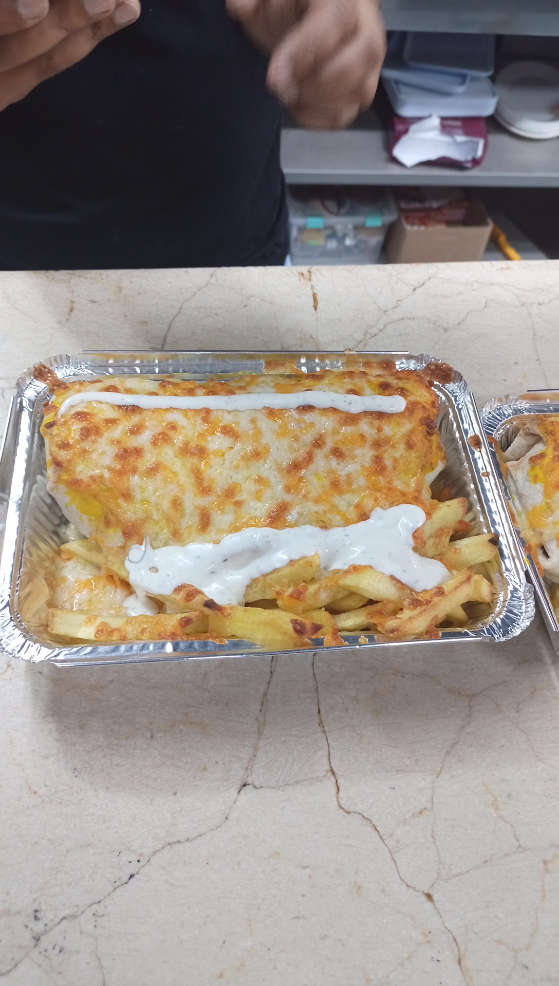 Shawarma gratinado con queso